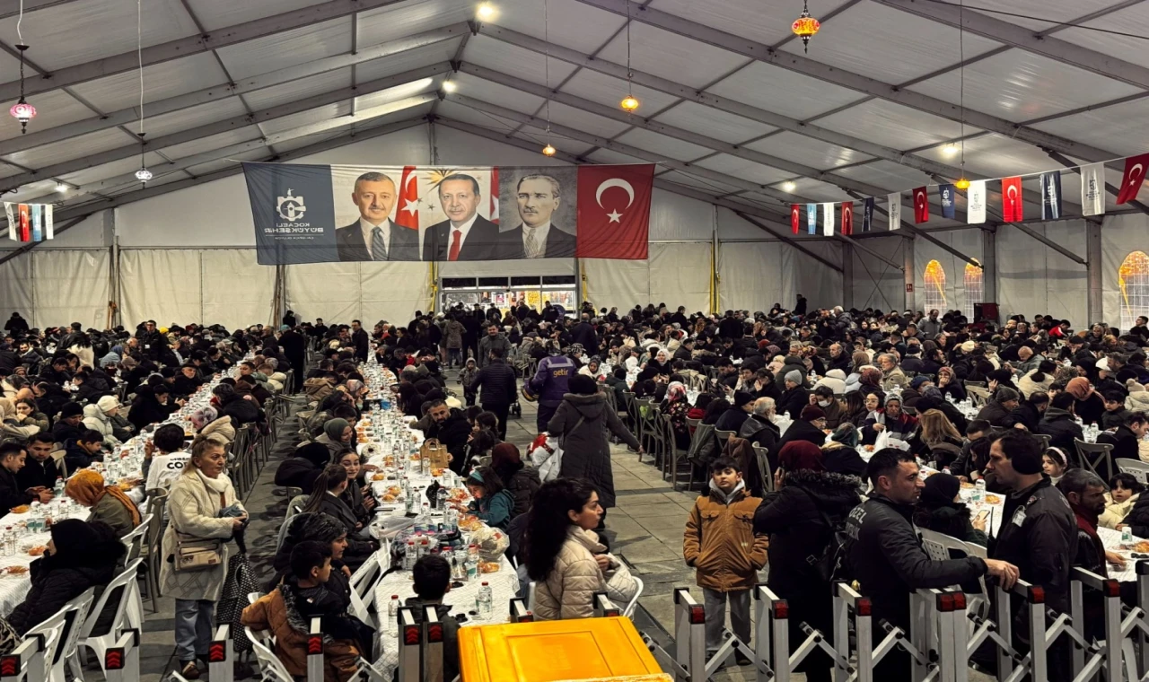 Kocaeli’de Ramazan Çadırı’nda kalpler aşkla doldu