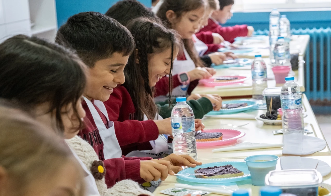 Marmarabirlik’ten “Minik Şeflerle Zeytinli Tarifler” projesi