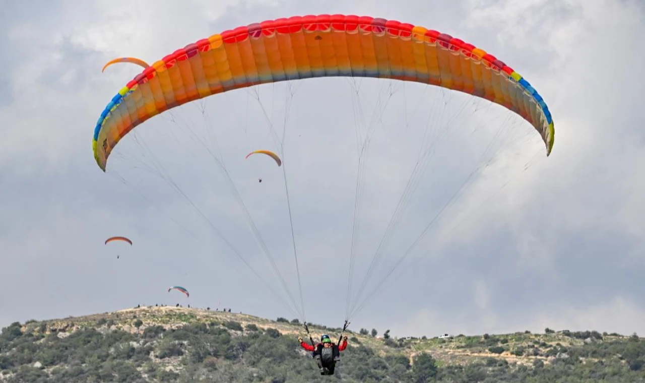 Mersin’de özel çocuklara ’Engelsiz Gökyüzü’ deneyimi
