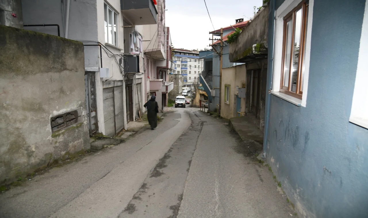 Trabzon’da Toklu Mahallesi’nde yol sorunu çözülüyor