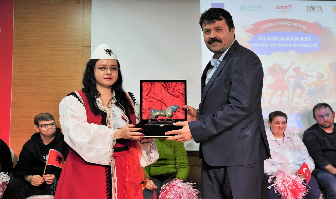 Ankara Keçiören ’sese güç ver’di