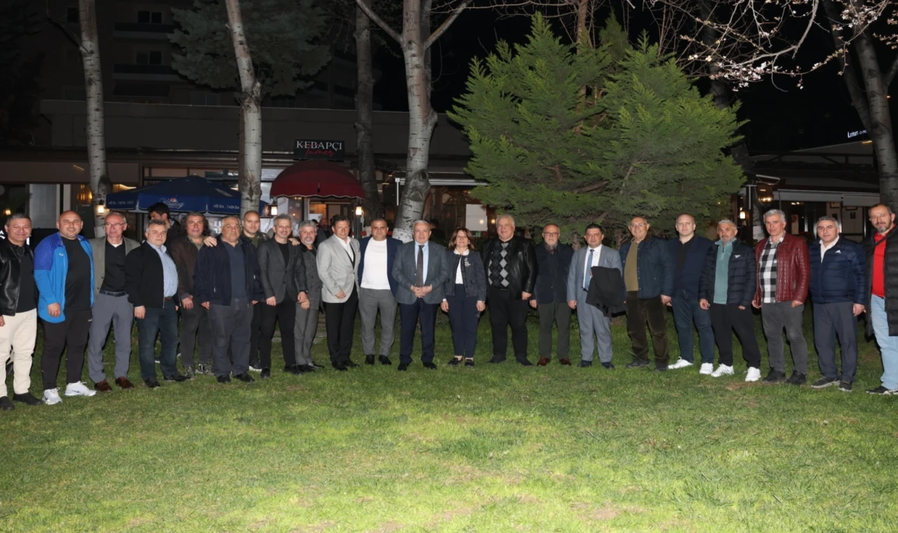 Bursa Nilüfer’de Başkan Özdemir’den amatör spor kulüpleri buluşması