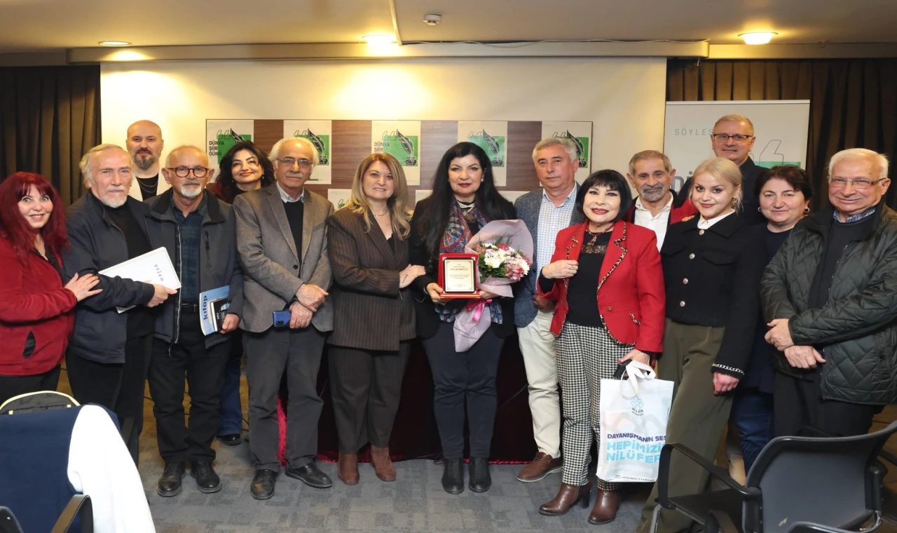 Bursa Nilüfer’de Dünya Şiir Onur Ödülü Nisa Leyla’ya verildi
