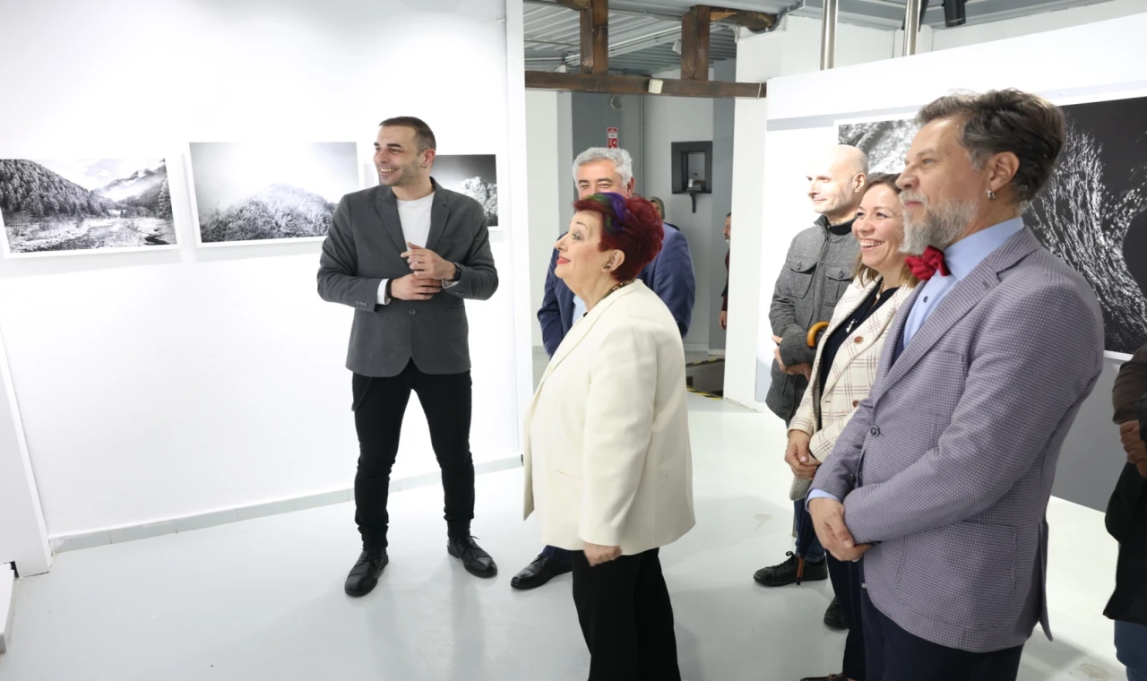 Bursa Nilüfer’de “Yerle Gök Arasında” sergisi kapılarını açtı