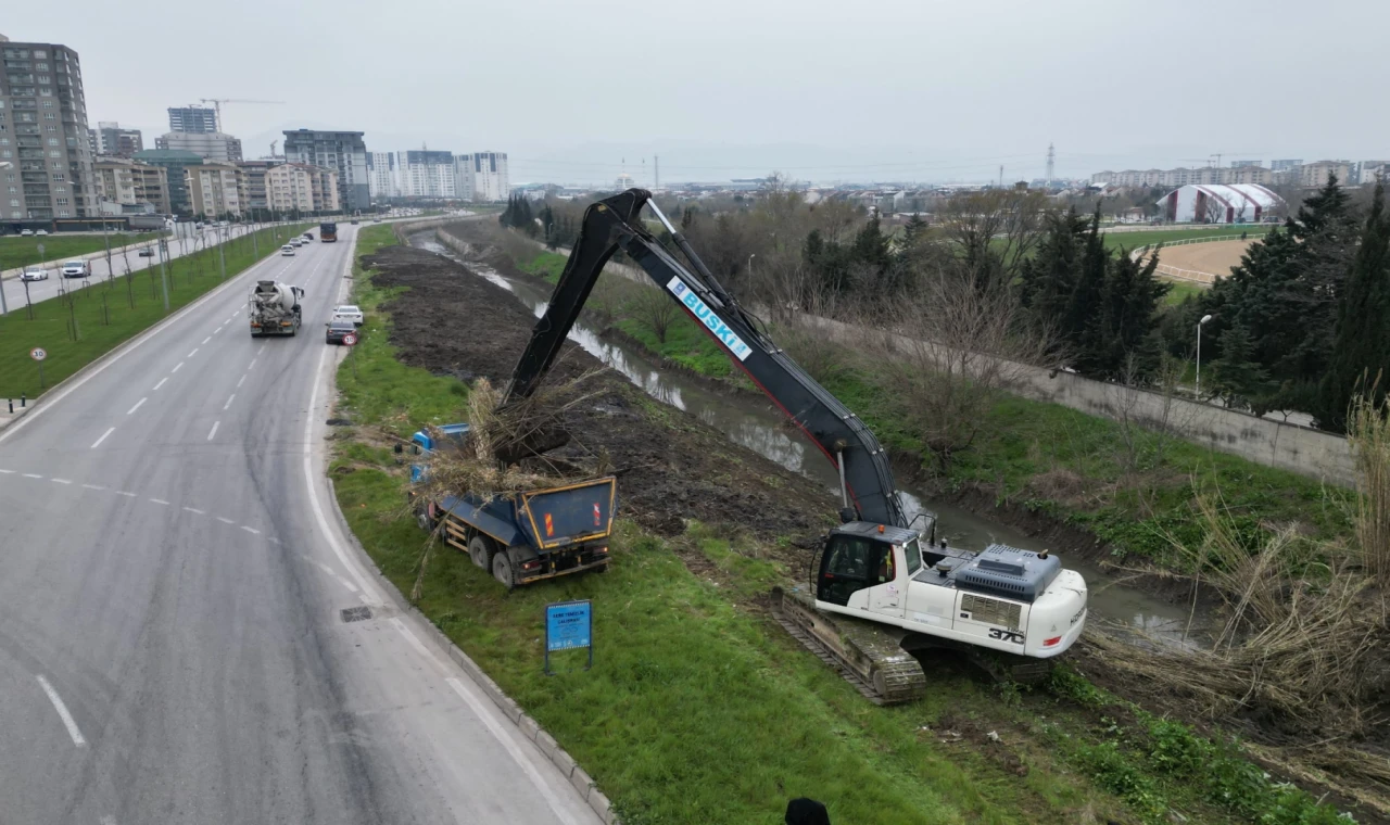 Bursa’da Ayafatma Deresi’nde kapsamlı temizlik