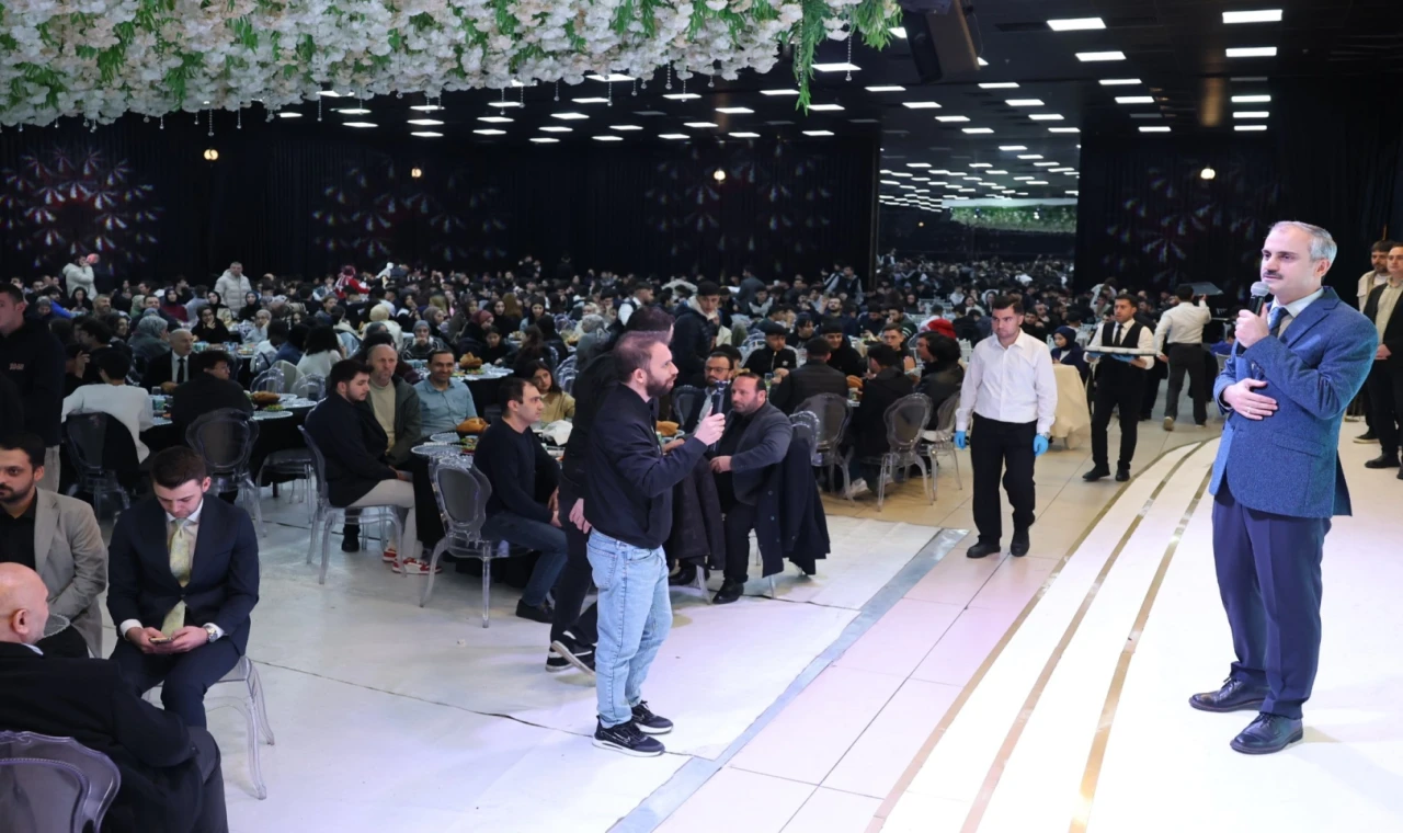 Çayırova’da Başkan Çiftçi’den gençlere müjde