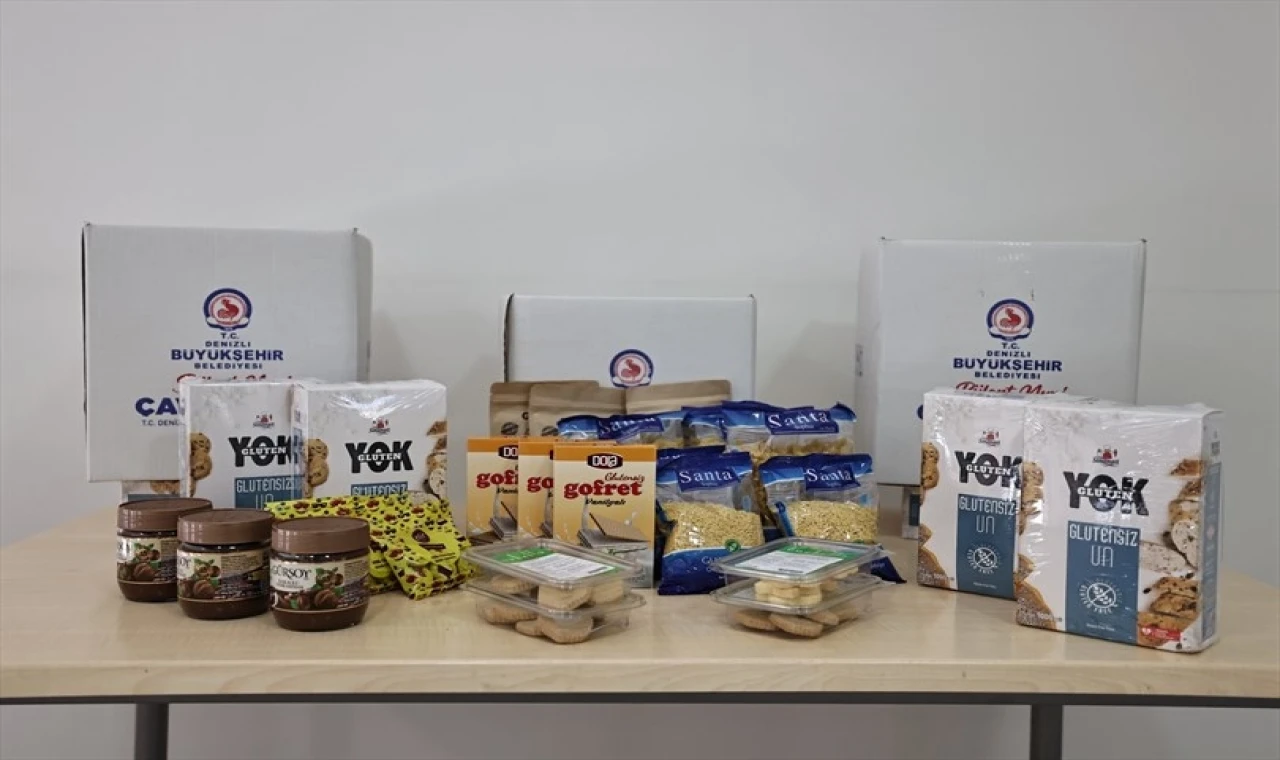 Denizli’de glütensiz gıda paketleri sahiplerine ulaştı