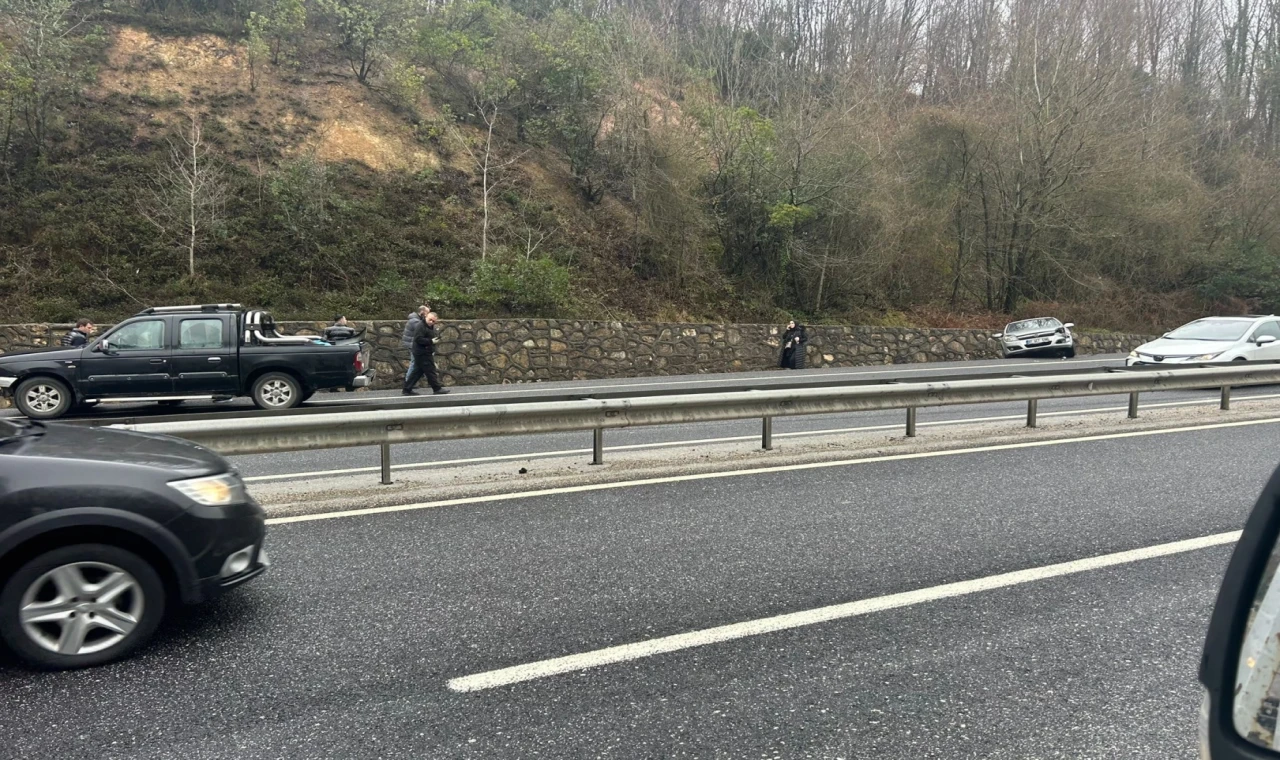 Düzce Akçakoca’da zincirleme trafik kazası