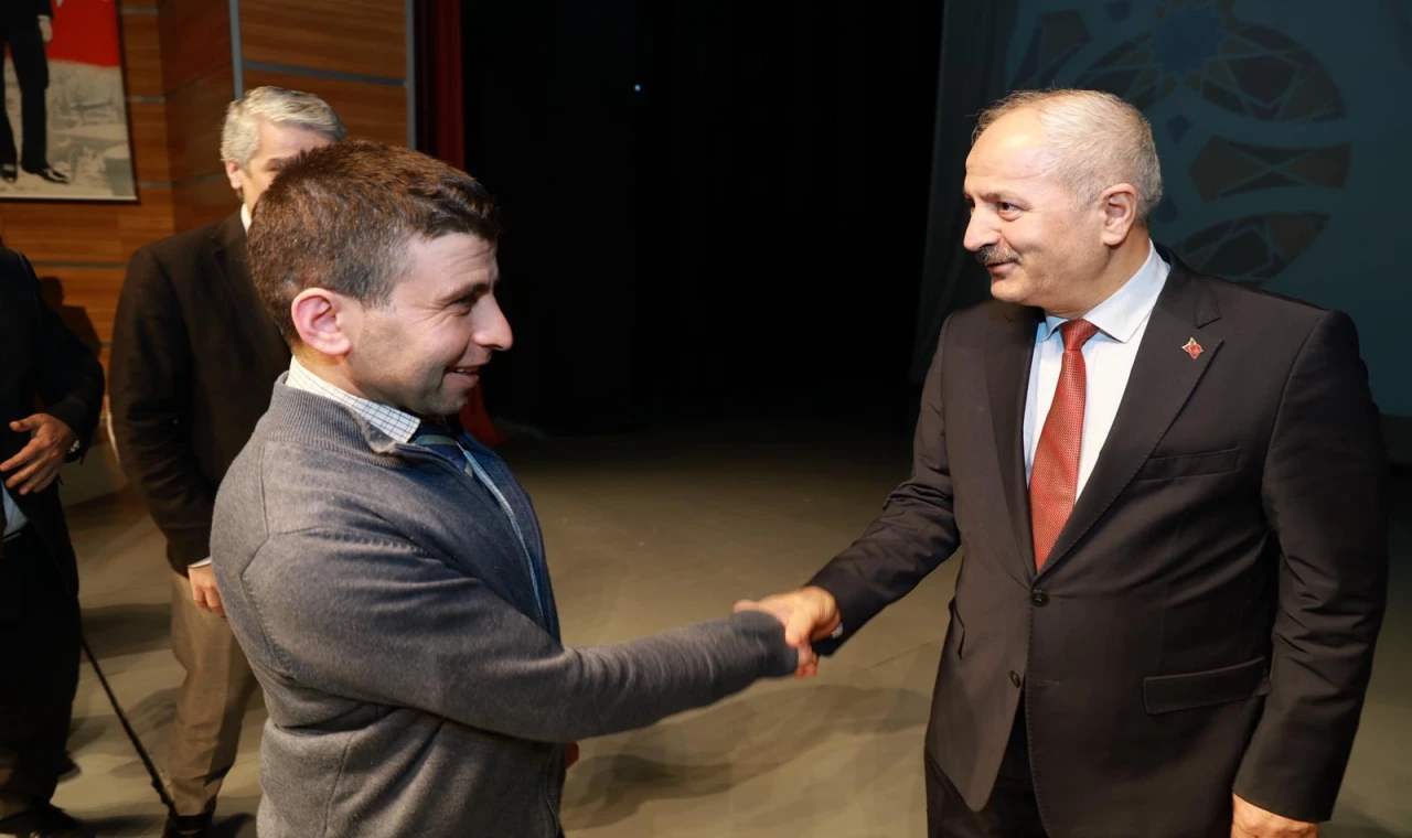 Gebze’de belediye personeli bayramlaştı