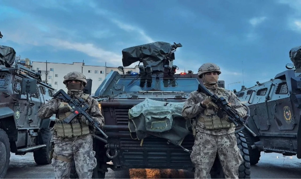 Hakkari merkezli operasyon... 20 milyar liralık yasa dışı bahis ağı çökertildi!