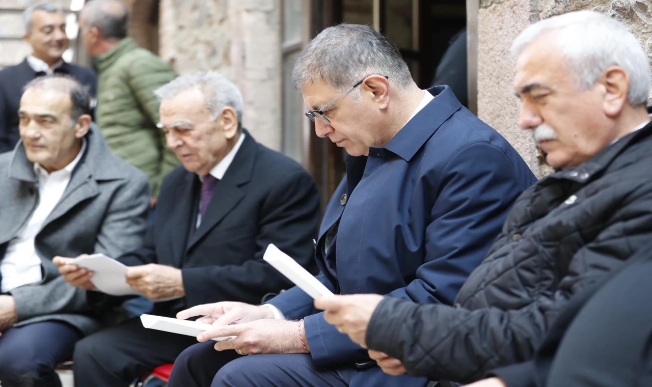 İzmir’de eski başkan Kocaoğlu’dan ’Meslek Fabrikası’ desteği