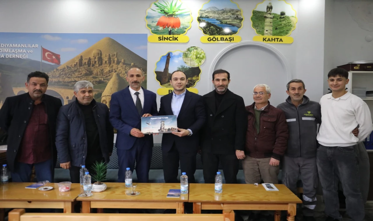 İzmit Belediyesi’nden derneklere nezaket turu