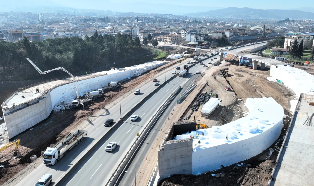 Kocaeli’de Başiskele Kavşağı’nın silueti ortaya çıkıyor