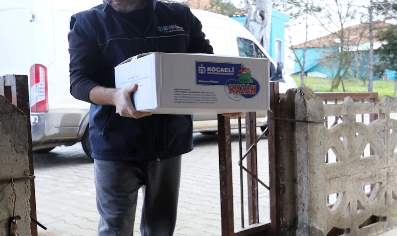 Kocaeli’de ’Gönül Kazan’ ile sofralar boş kalmıyor