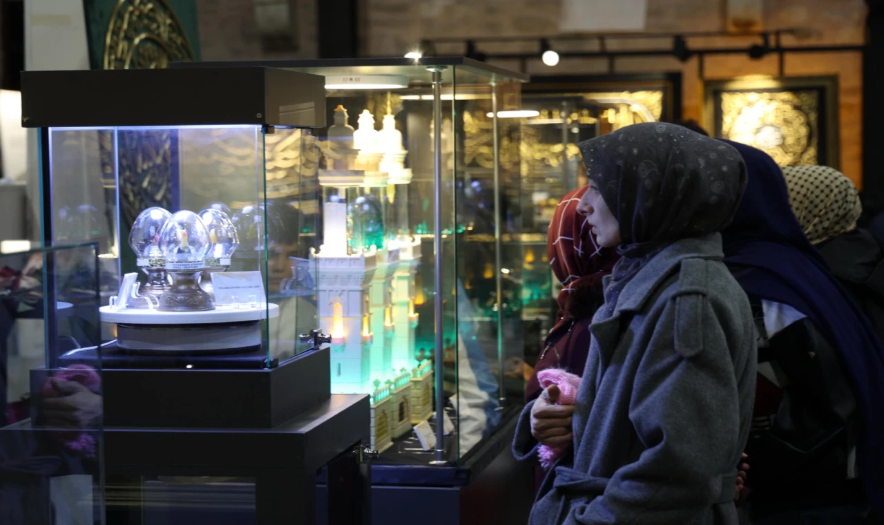 Konya’da ’Mukaddes Emanetler’ sergisi doldu taştı