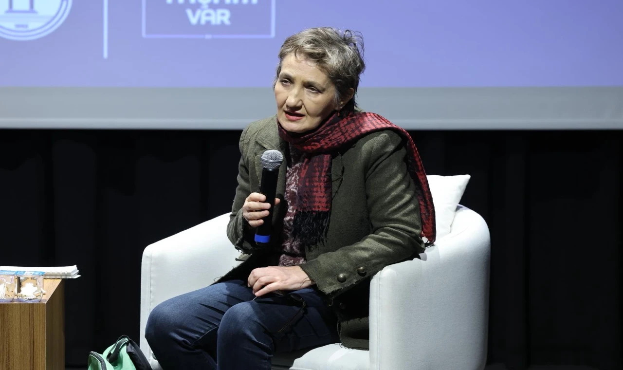 Maltepe’de ’Yoksulluk Kıskacında Kadın’ söyleşisi