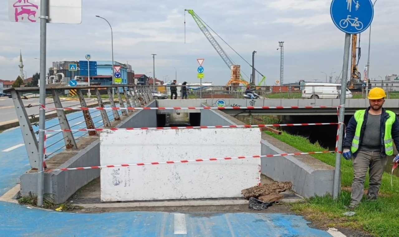 Sakarya Büyükşehir’den Yazlık Kavşağı’na önemli uyarı