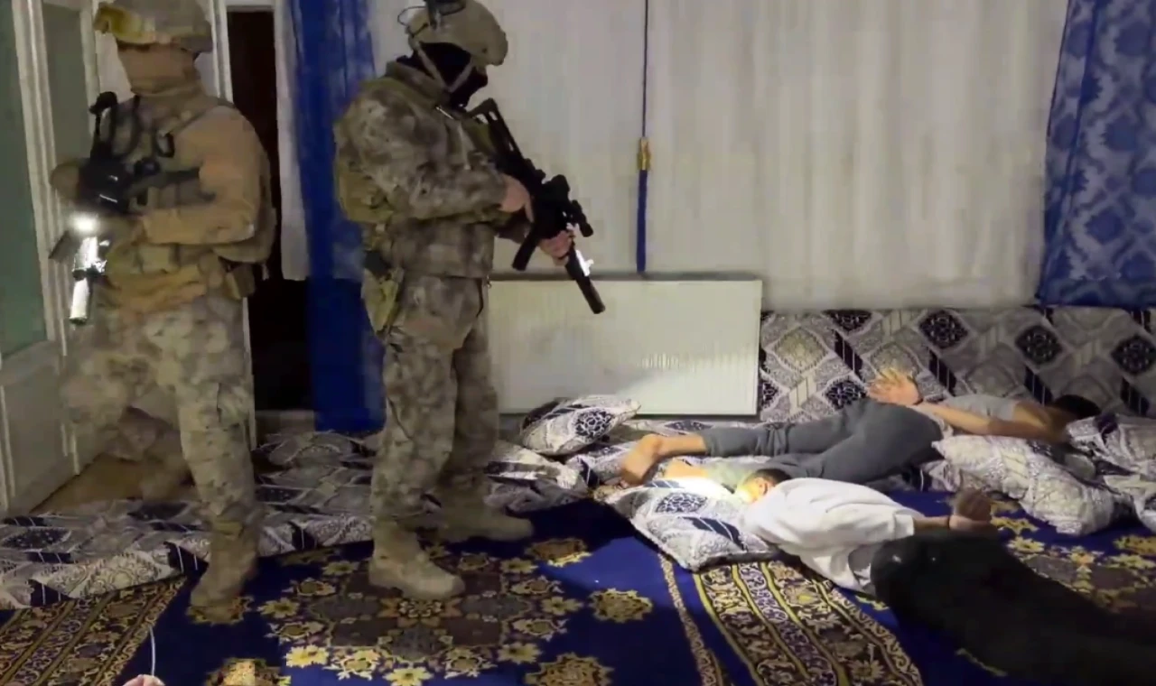 Yozgat’ta DEAŞ’a 3 gözaltı!