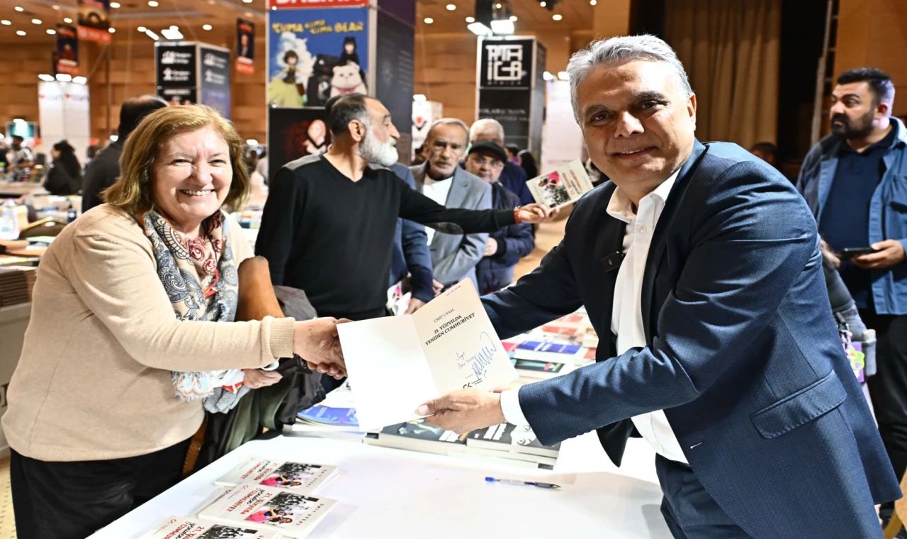 Antalya Muratpaşa’da Başkan Uysal’dan kenetlenme çağrısı