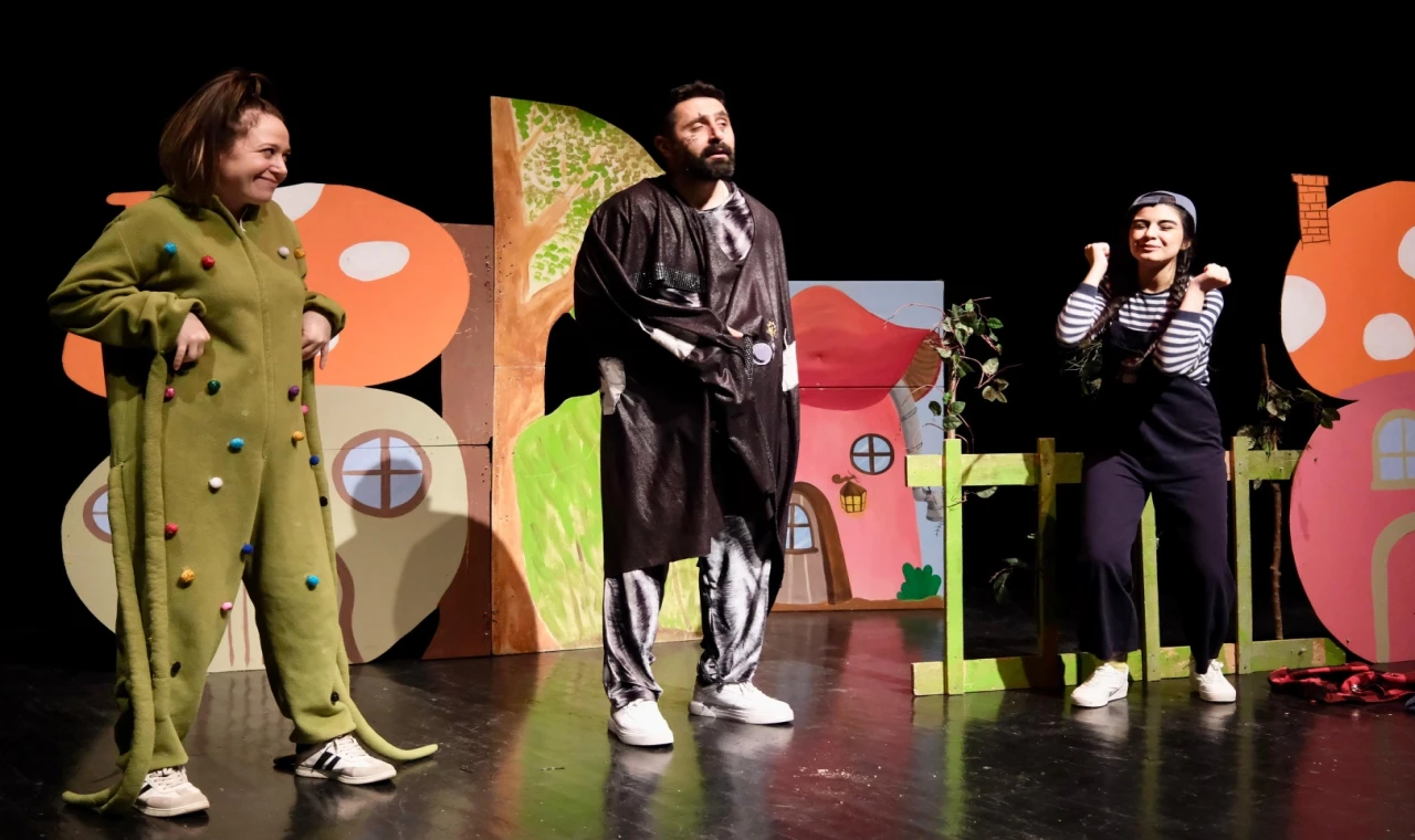 Bursa Yıldırım’da çocuklar ”Aliş’in Maceraları” ile buluştu