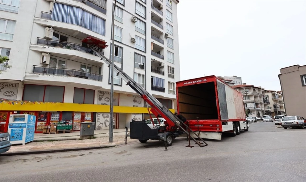 Denizli Büyükşehir’den taşınan ailelere 1,77 milyon TL’lik destek