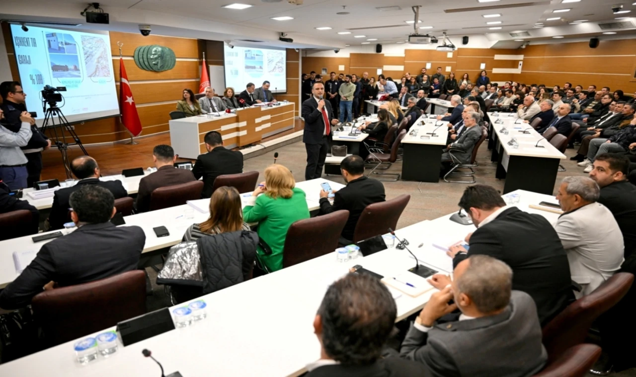 İzmir Bornova’nın 2025 faaliyetlerine oy çokluğu