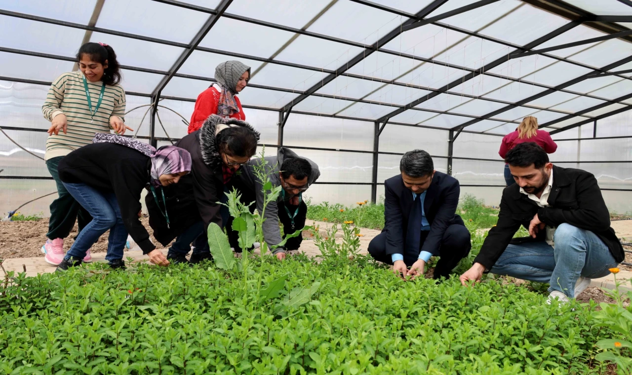 Konya’da Karatay Belediyesi otizmli öğrencileri doğayla buluşturdu