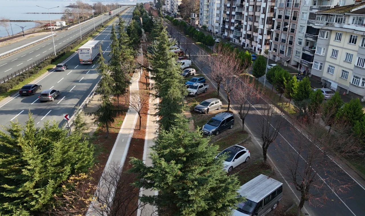 Trabzon’da Sürmene bisiklet yolu hizmete açıldı