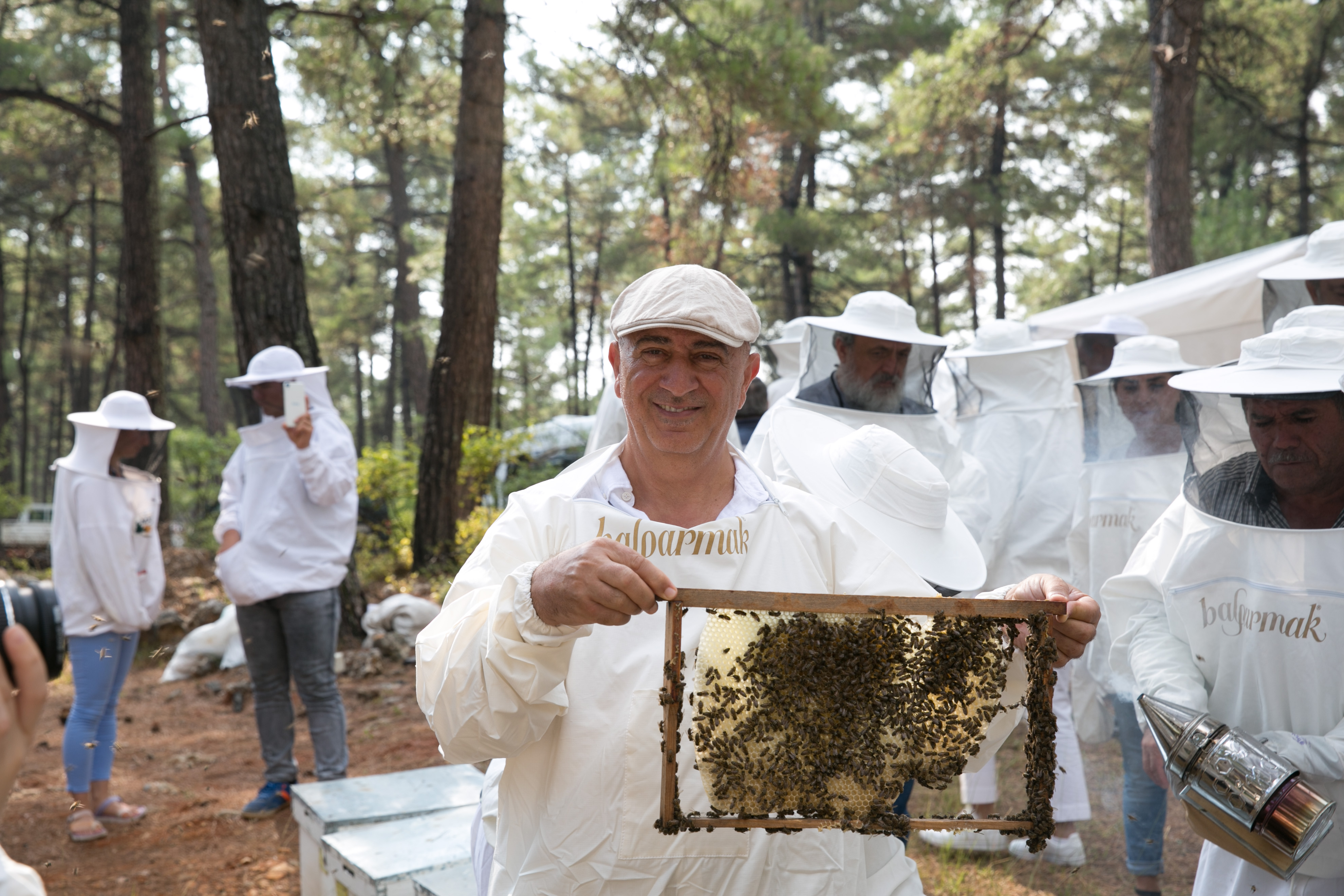 Apimondia Uluslararası Dünya Arıcılık Kongresi
