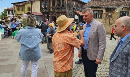 Gölcük Belediyesi, İl Kültür ve Turizm Müdürlüğü ile Kocaeli Gölcük Turizm Birliği Başkanlığı işbirliğinde Saraylı’da düzenlenen etkinlikte Türk Mutfağı Haftası kutlandı