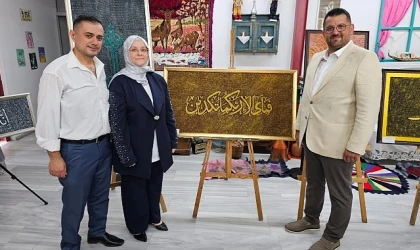 Maneviyat Yüklü Sergi Gölcük Belediyesi Sanat Galerisi’nde Açıldı