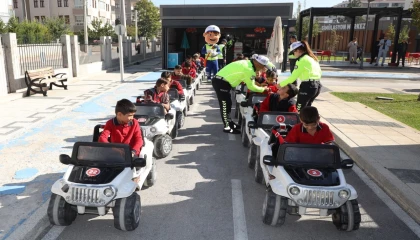 Geleceğin sürücüleri Konya Karatay’da eğitim alıyor