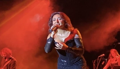 Melek Mosso, Bursa’da hem göze hem de kulağa hitap etti