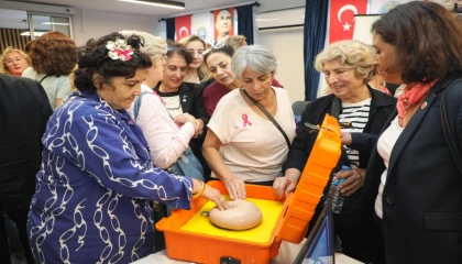 Mudanya’da ’Pembe Ekim’ farkındalığı... Ücretsiz ve randevusuz taramalar başlayacak