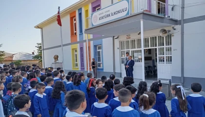 Müdür İşcan, tüm okullarda Türkiye Yüzyılı Maarif Modelini anlatıyor