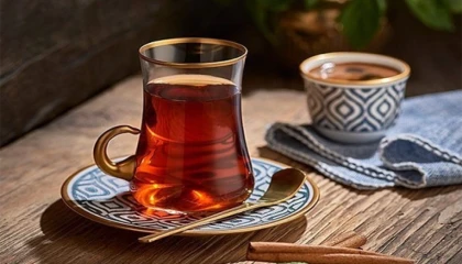 Çayı ve kahveyi şekerli içiyorsanız dikkat! Sıcak içeceklerdeki dişleri çatlatabilir!