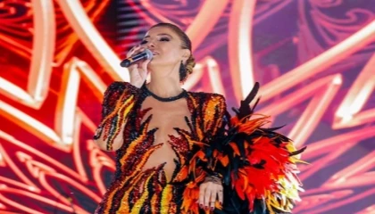 Gülben Ergen Antalya’ya damga vurdu