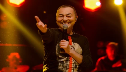 Serdar Ortaç’tan yılın ilk konseri