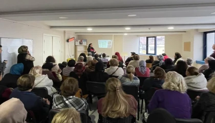 İZMEK kursiyerlerine ’uyuşturucu ile mücadele’ eğitimi