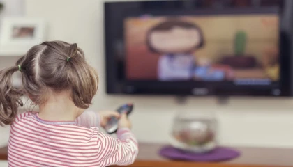 Aşırı ekran süresi dikkat dağınıklığı ve öfke nöbetlerini tetikliyor!