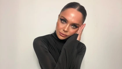 Aybüke Albere iddialı geliyor... Değişimin başladığını iddialı pozlarıyla duyurdu