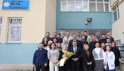 Bursa İnegöl’de Gülfidan öğretmene Bakan Tekin’den sürpriz kutlama