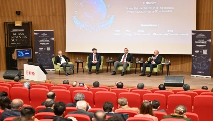 ‘Geleceğin Enerji Stratejisi’ Uludağ Enerji Zirvesi’nde konuşuldu