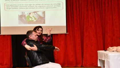 İzmir Çiğli’de hizmet içi ’temel ilk yardım’ eğitimi