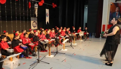 Ordu’da ilkokul öğrencileri darbuka çalmayı bidonla öğrendi