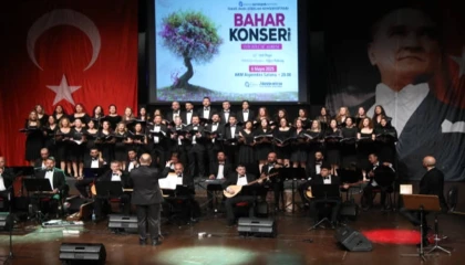 Antalya Büyükşehir THM korosundan bahar konseri