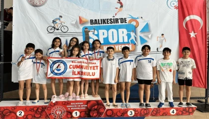 Balıkesir Büyükşehir’in minikleri madalyaları topladı