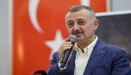 Başkan Büyükakın: Onlar konuşur, biz eser yaparız!