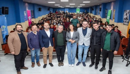Bursa’da Festival Söyleşileri’ne Erke Tümer ve Erdal Hoş’la veda