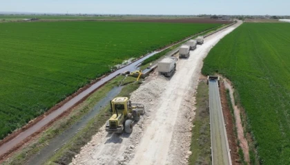 Büyükşehir, karayolları standartlarında yol yapıyor